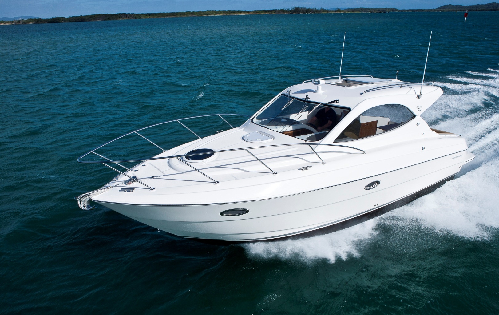 Curved Boat Windscreen